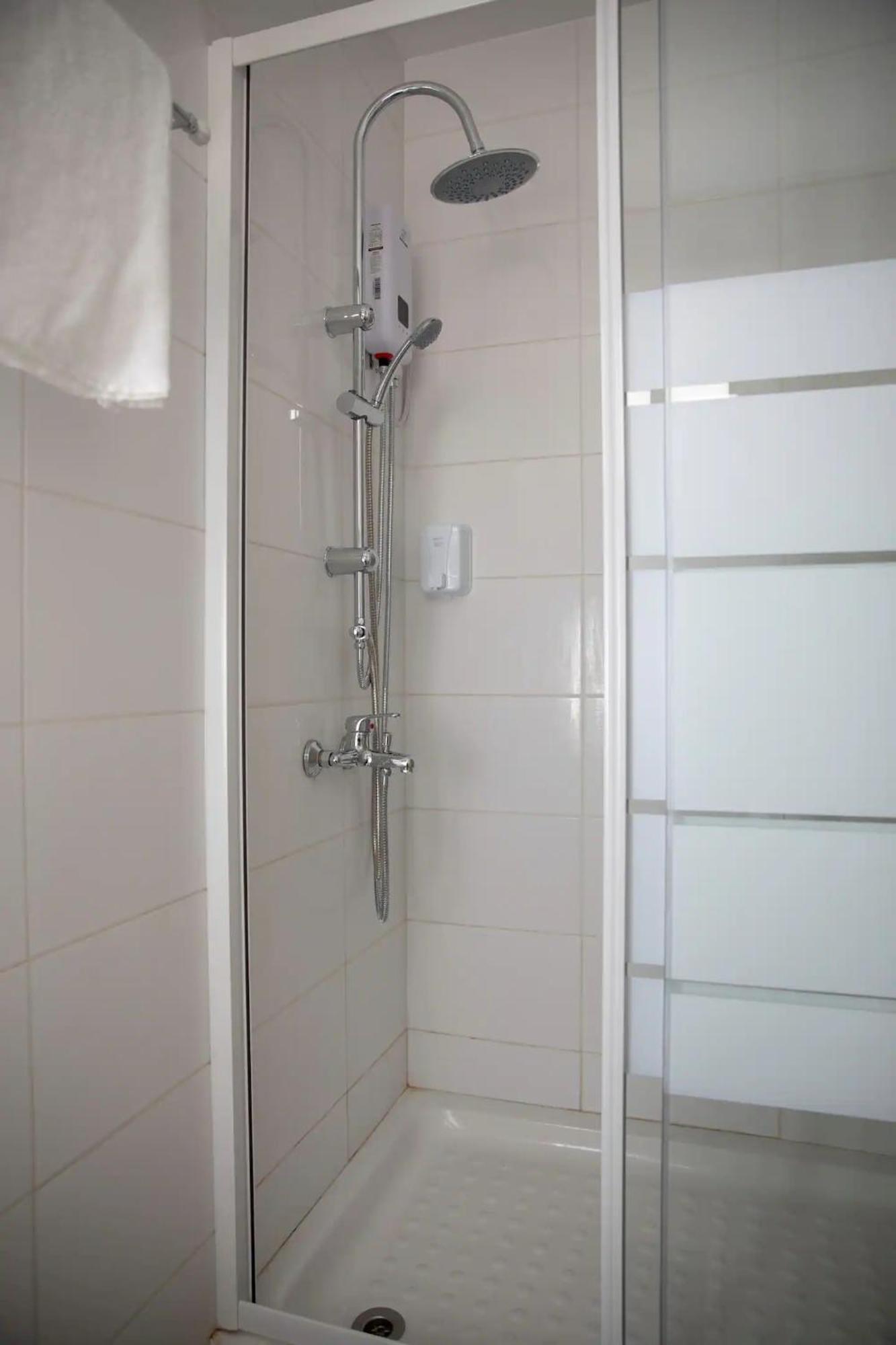 Harbour Lights Studio Apartments Paphos Exterior photo