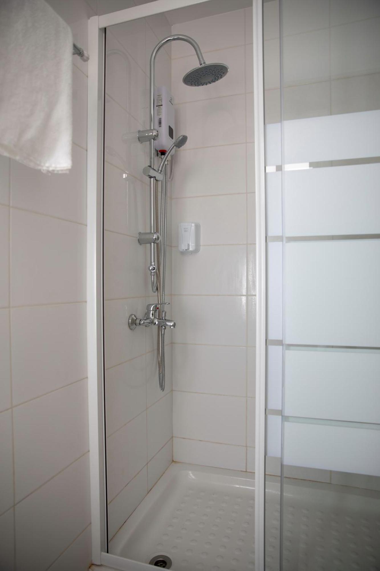 Harbour Lights Studio Apartments Paphos Exterior photo